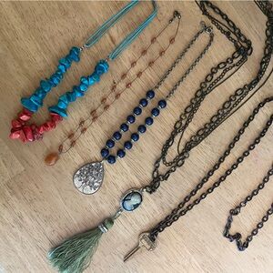 Necklace lot
